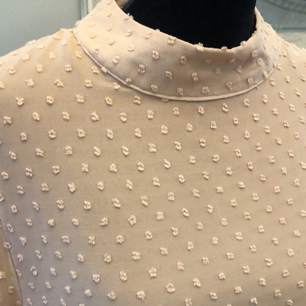 Beautiful blouse, size large, Wishlist Apparel. - Picture 2 of 6